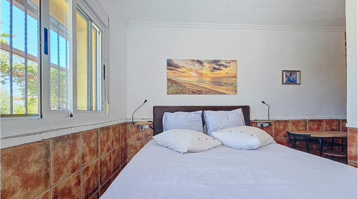 FANTASTISKT HUS PÅ LANDET MED CASITA, POOL OCH 33 000 M² MARK PÅ COSTA BLANCA
