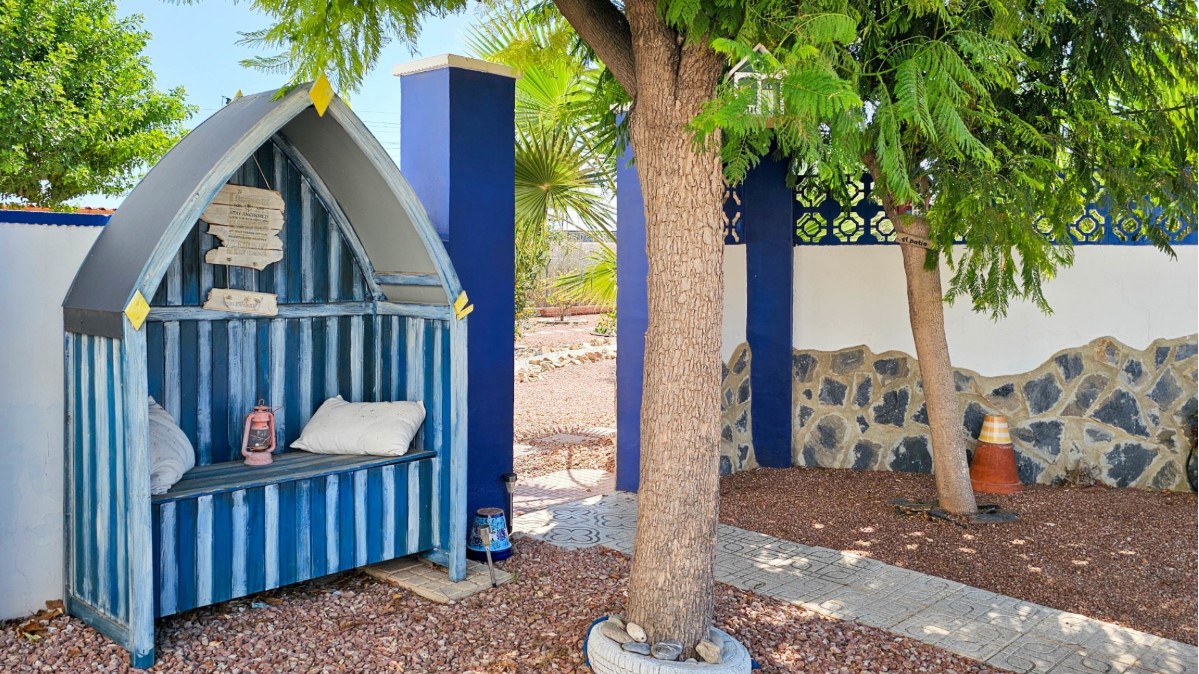 FANTASTISKT HUS PÅ LANDET MED CASITA, POOL OCH 33 000 M² MARK PÅ COSTA BLANCA