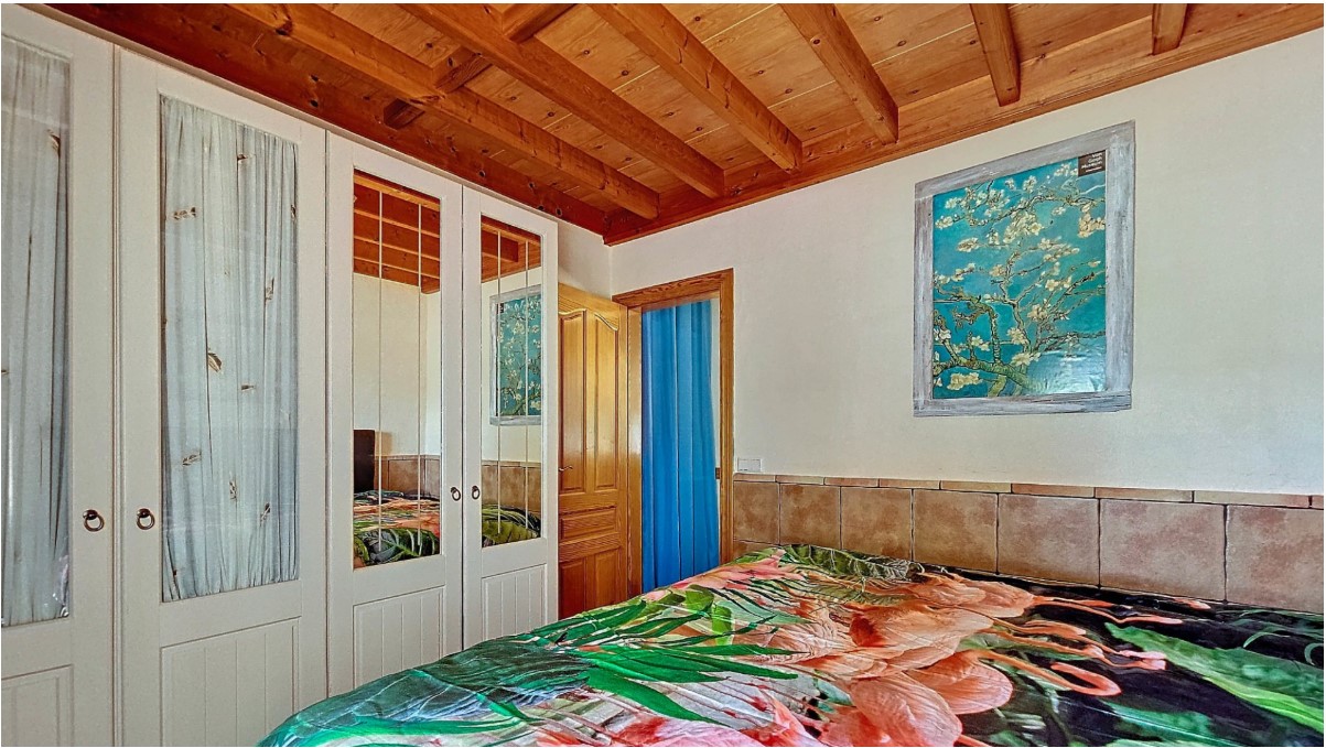FANTASTISKT HUS PÅ LANDET MED CASITA, POOL OCH 33 000 M² MARK PÅ COSTA BLANCA