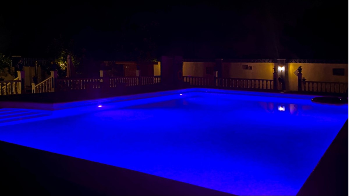 FANTASTISKT HUS PÅ LANDET MED CASITA, POOL OCH 33 000 M² MARK PÅ COSTA BLANCA