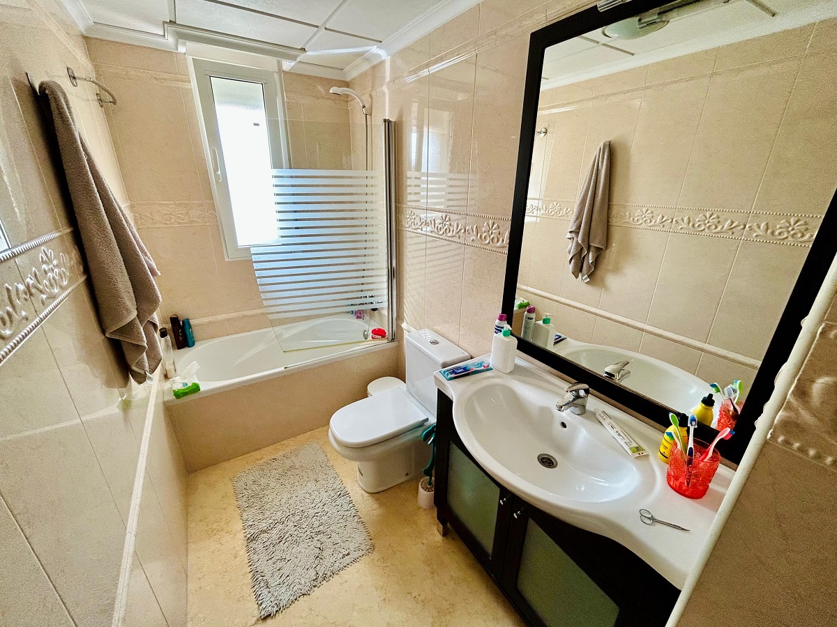 SPECTACULAR LUXURY VILLA NEAR THE SEA IN LA MATA: EXCLUSIVITY, COMFORT AND MEDITERRANEAN ELEGANCE