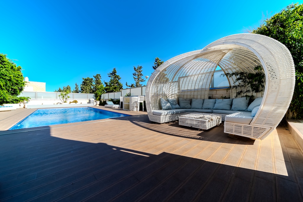 SPECTACULAR LUXURY VILLA NEAR THE SEA IN LA MATA: EXCLUSIVITY, COMFORT AND MEDITERRANEAN ELEGANCE