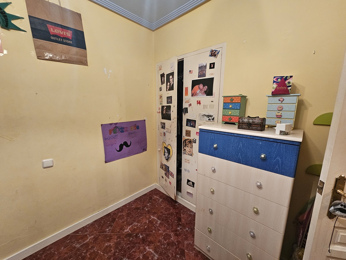UPEA PARITALOHUVILA OMALLA UIMA-ALTAALLA LOS BALCONESISSA, TORREVIEJASSA