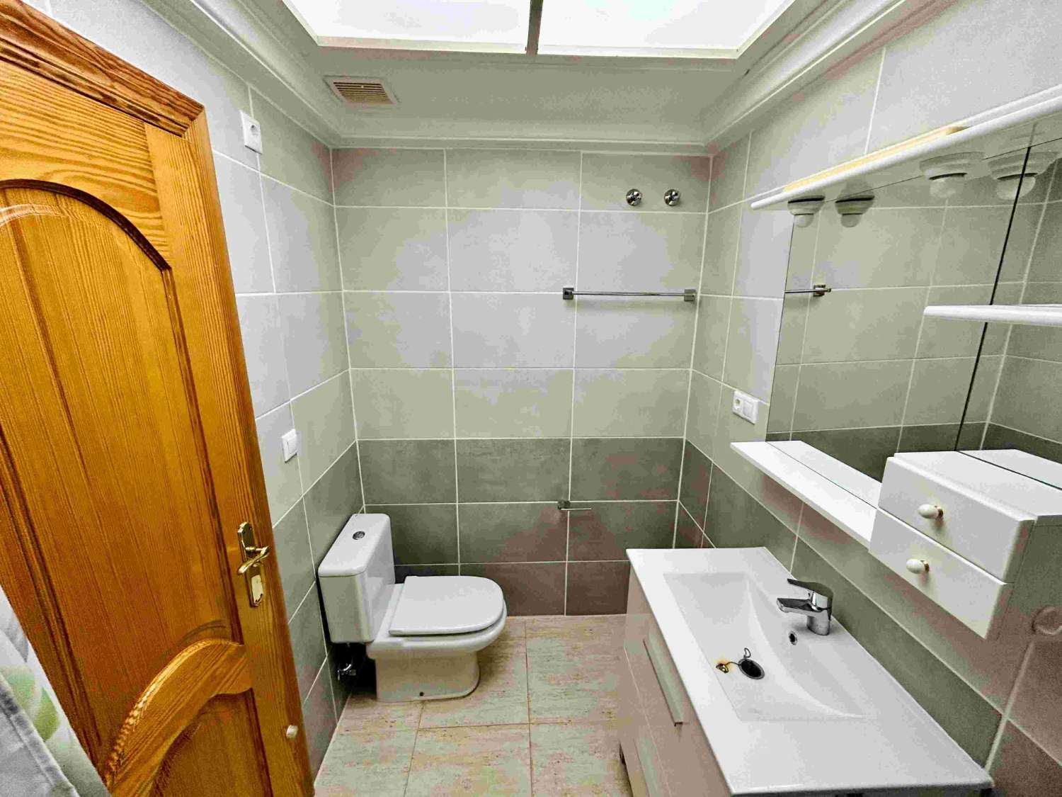 ¡APARTAMENTO ESPACIOSO Y LUMINOSO A 1 MINUTO DE LA PLAYA EN EL MONCAYO, GUARDAMAR DEL SEGURA!