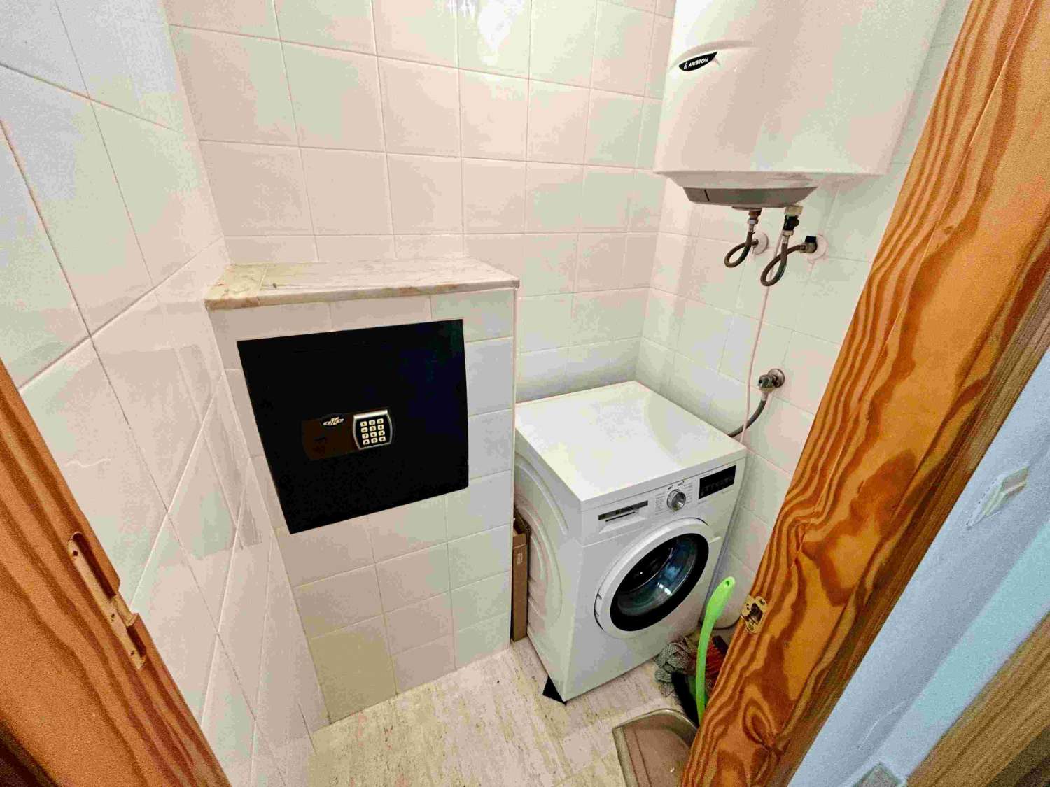 ¡APARTAMENTO ESPACIOSO Y LUMINOSO A 1 MINUTO DE LA PLAYA EN EL MONCAYO, GUARDAMAR DEL SEGURA!