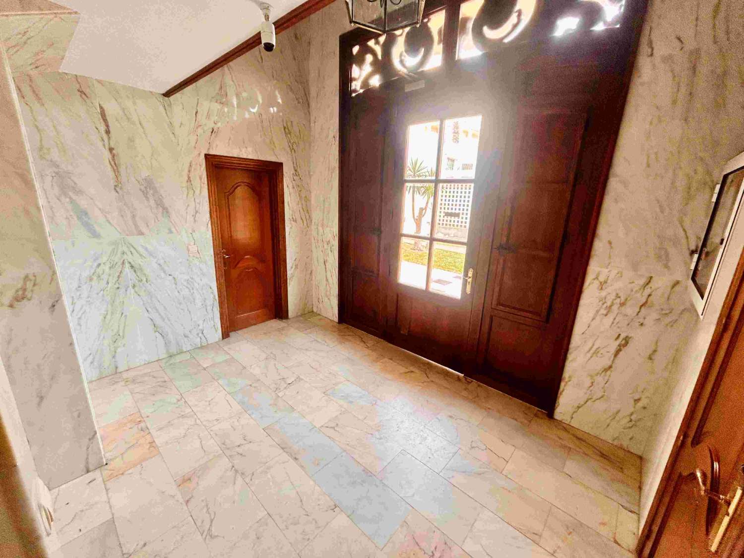 ¡APARTAMENTO ESPACIOSO Y LUMINOSO A 1 MINUTO DE LA PLAYA EN EL MONCAYO, GUARDAMAR DEL SEGURA!