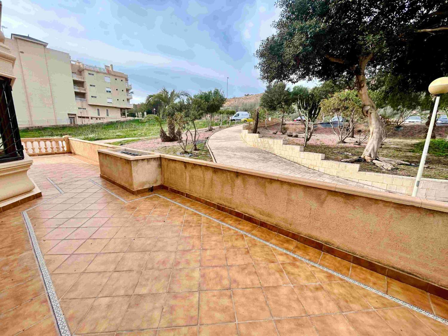 ¡APARTAMENTO ESPACIOSO Y LUMINOSO A 1 MINUTO DE LA PLAYA EN EL MONCAYO, GUARDAMAR DEL SEGURA!