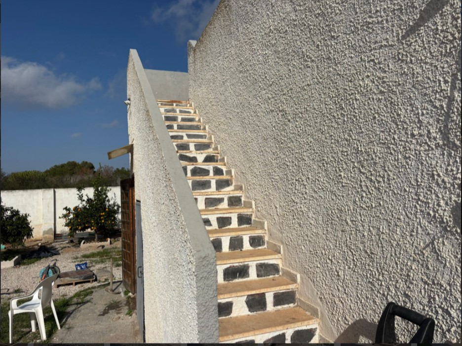¡CHALET INDEPENDIENTE CON AMPLIA PARCELA, PISCINA NUEVA Y VISTAS ESPECTACULARES A LA LAGUNA ROSA!