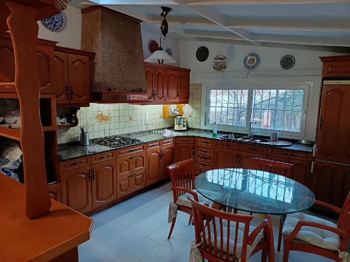 ESPECTACULAR CHALET INDEPENDIENTE EN LOS BALCONES CON PISCINA PRIVADA
