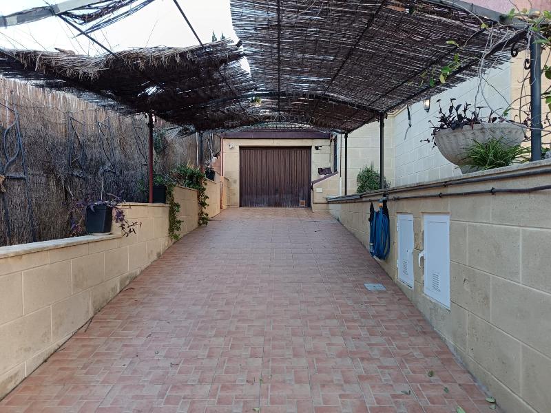 ESPECTACULAR CHALET INDEPENDIENTE EN LOS BALCONES CON PISCINA PRIVADA