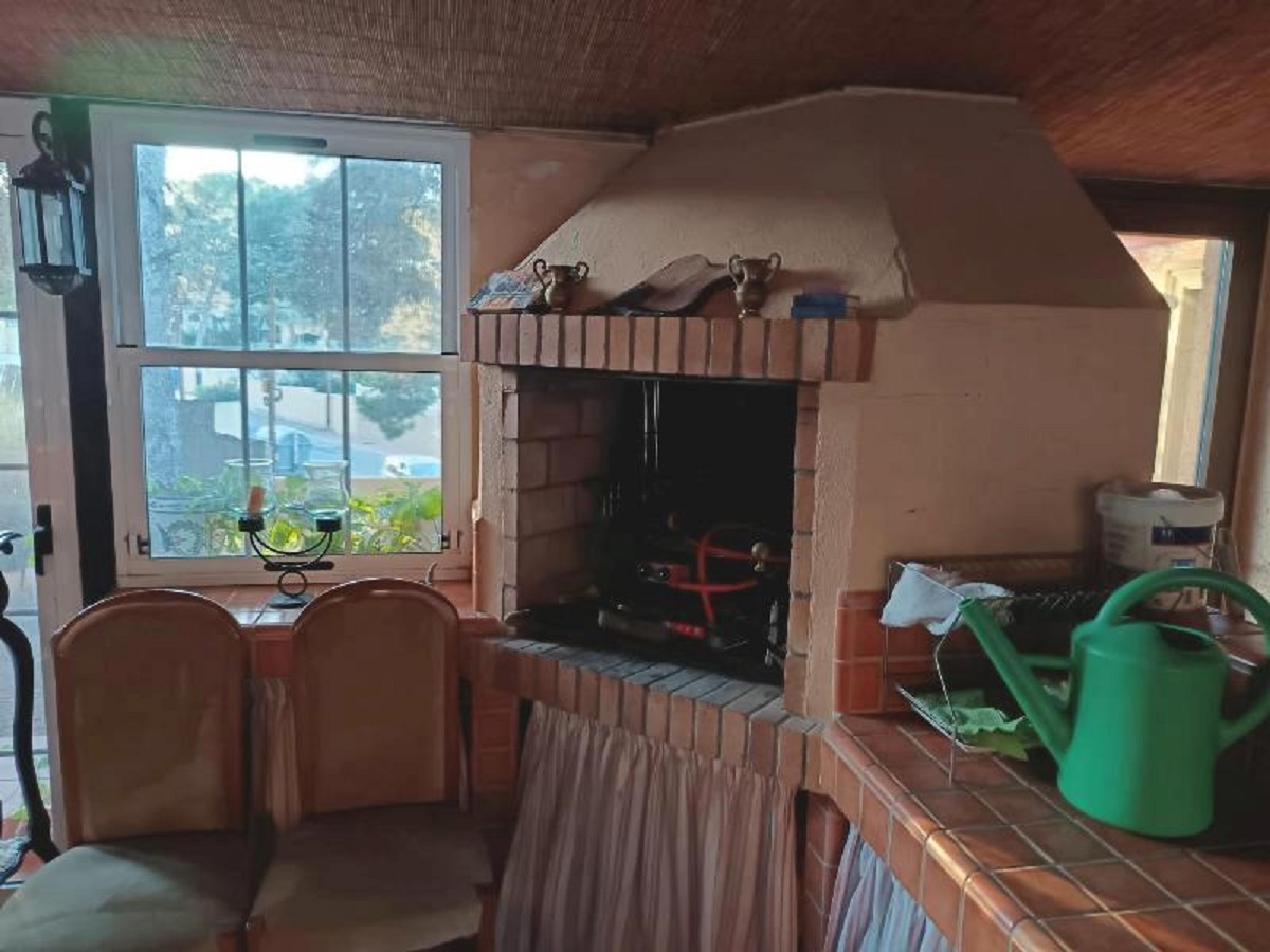 ESPECTACULAR CHALET INDEPENDIENTE EN LOS BALCONES CON PISCINA PRIVADA
