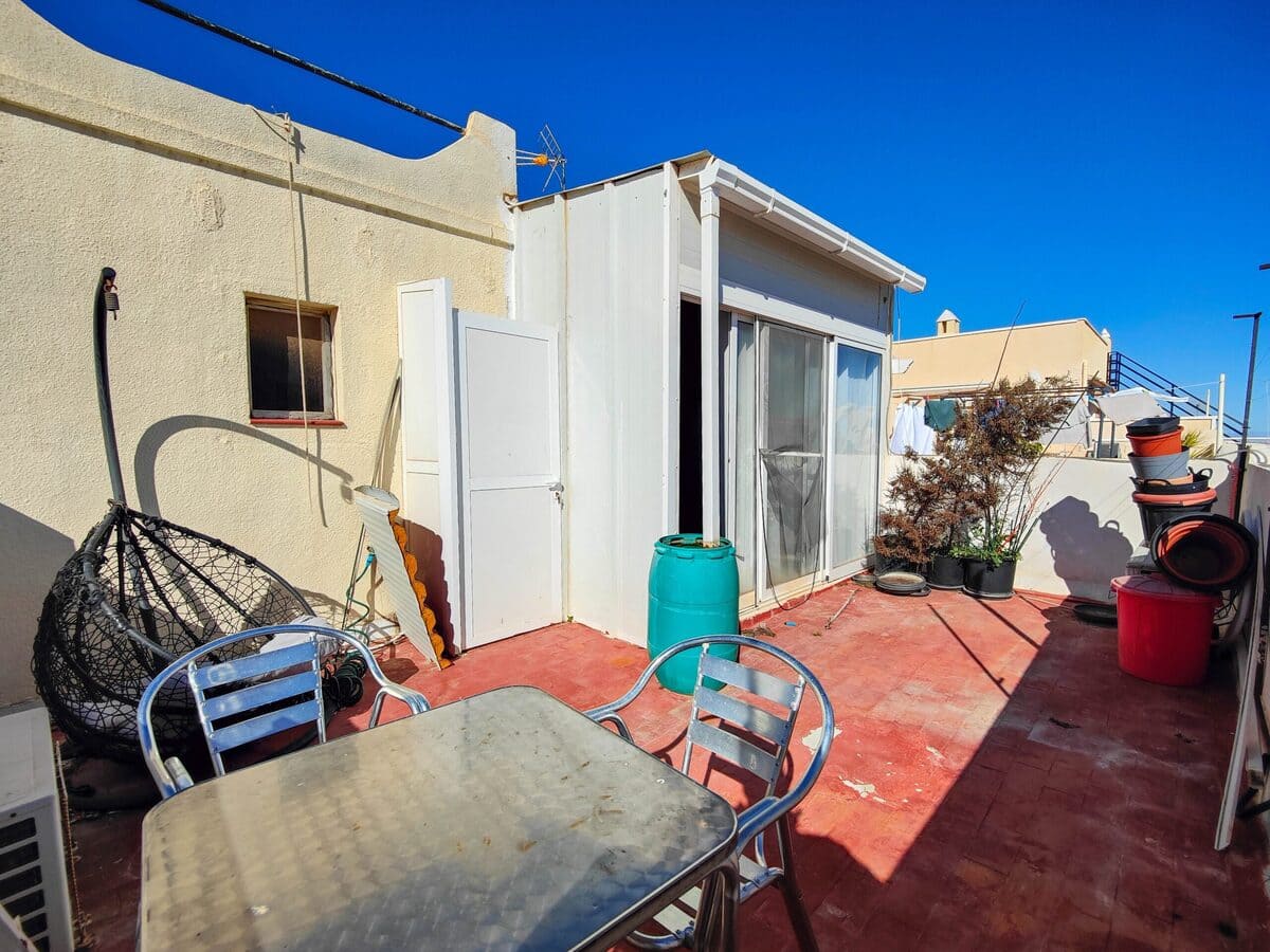 STUNNING CORNER SEMI-DETACHED HOUSE WITH PRIVATE POOL AND SOLARIUM IN SAN MIGUEL DE SALINAS!