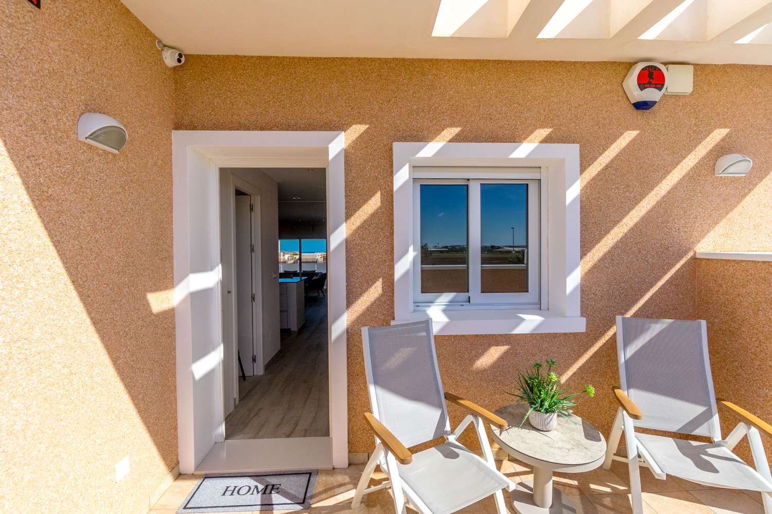 TRAUM-PENTHOUSE MIT PANORAMABLICK UND EXKLUSIVEM LUXUS MIT BLICK AUF DAS MITTELMEER