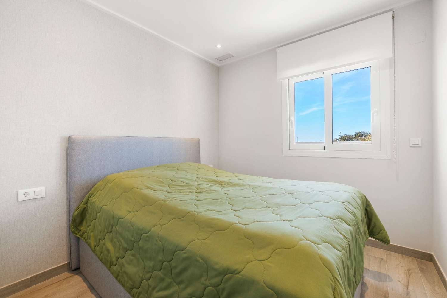 TRAUM-PENTHOUSE MIT PANORAMABLICK UND EXKLUSIVEM LUXUS MIT BLICK AUF DAS MITTELMEER
