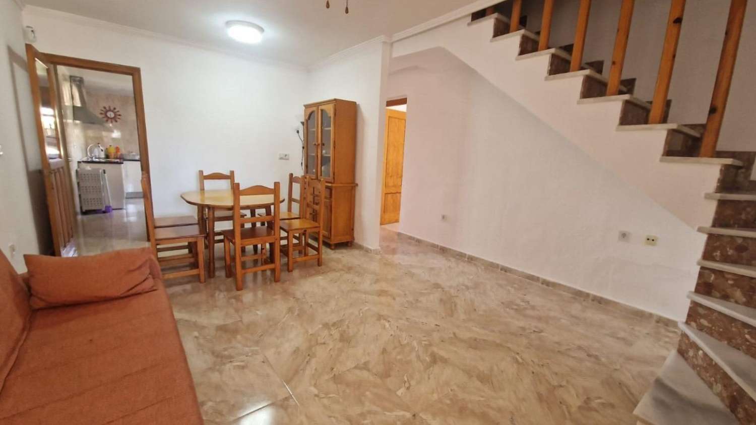 BELLA CASA BIFAMILIARE IN RESIDENZIALE CON PISCINA, VICINO ALLE MIGLIORI SPIAGGE