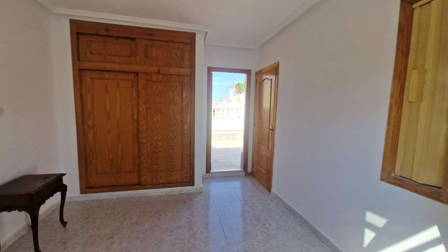 BELLA CASA BIFAMILIARE IN RESIDENZIALE CON PISCINA, VICINO ALLE MIGLIORI SPIAGGE