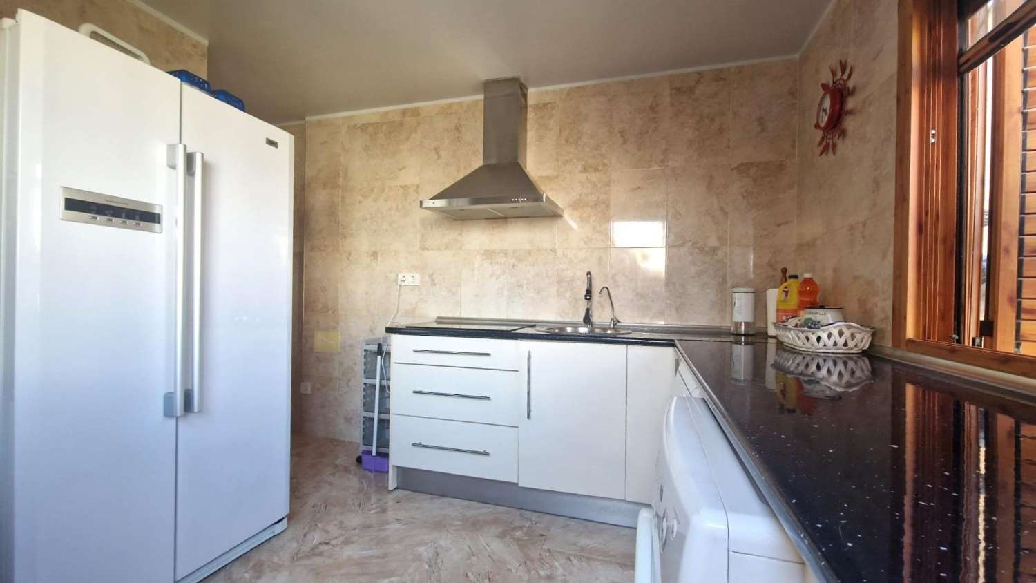 BELLA CASA BIFAMILIARE IN RESIDENZIALE CON PISCINA, VICINO ALLE MIGLIORI SPIAGGE