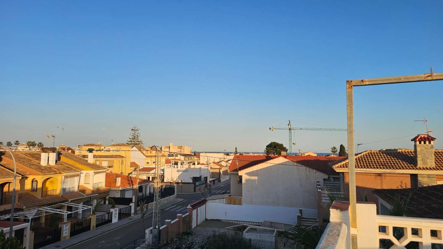 ESPECTACULAR DÚPLEX CERCA DEL MAR CON SOLÁRIUM Y VISTAS INCREÍBLES