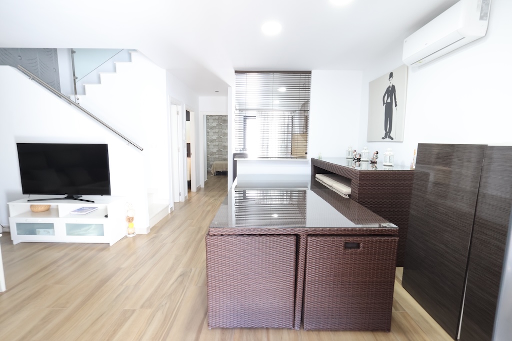 CASA A SCHIERA A TORRE DE LA HORADADA CON SOLARIUM, VISTA SUL MARE E PISCINA COMUNE