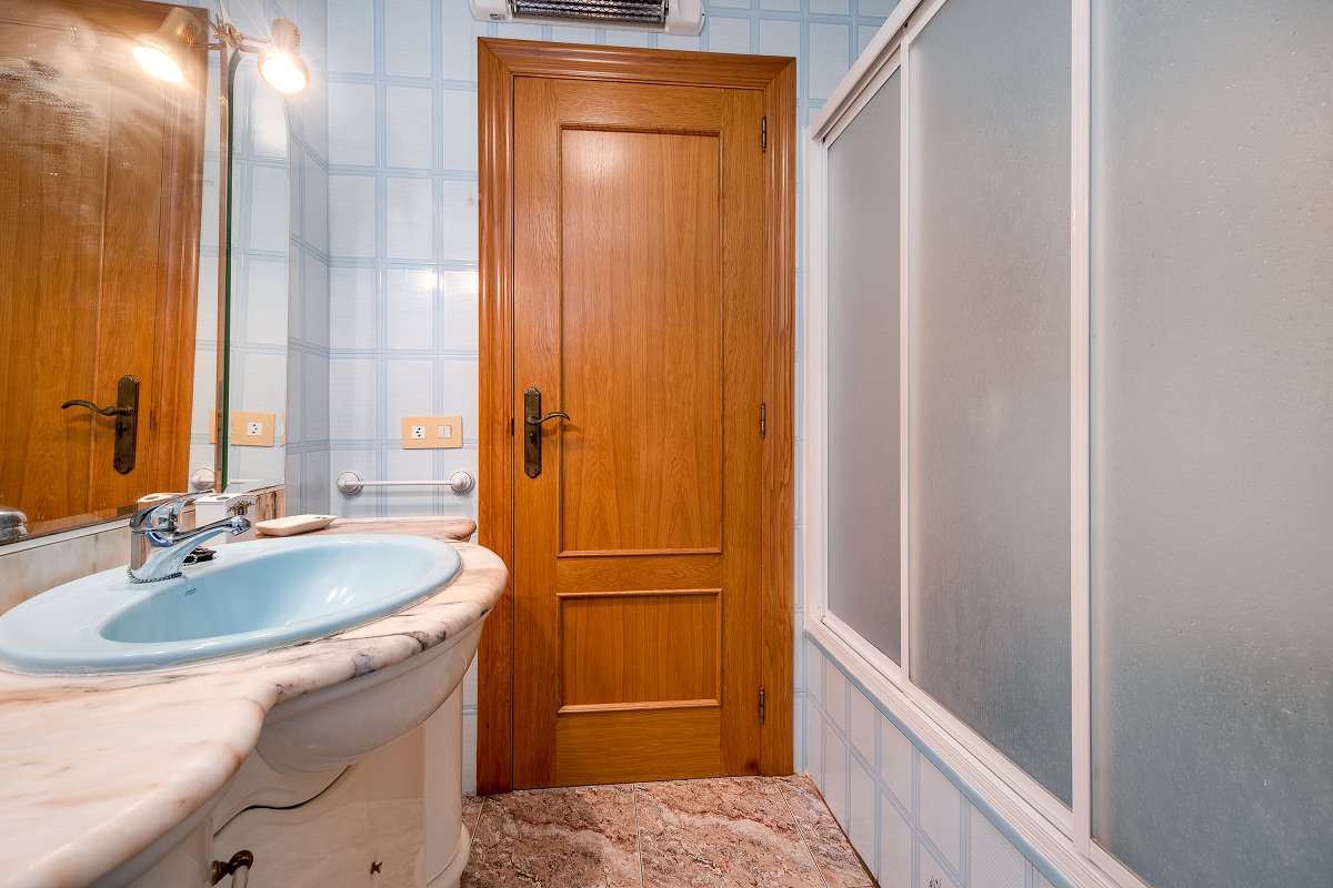 ESPACIOSO Y LUMINOSO APARTAMENTO EN GUARDAMAR – A PASOS DE LA PLAYA