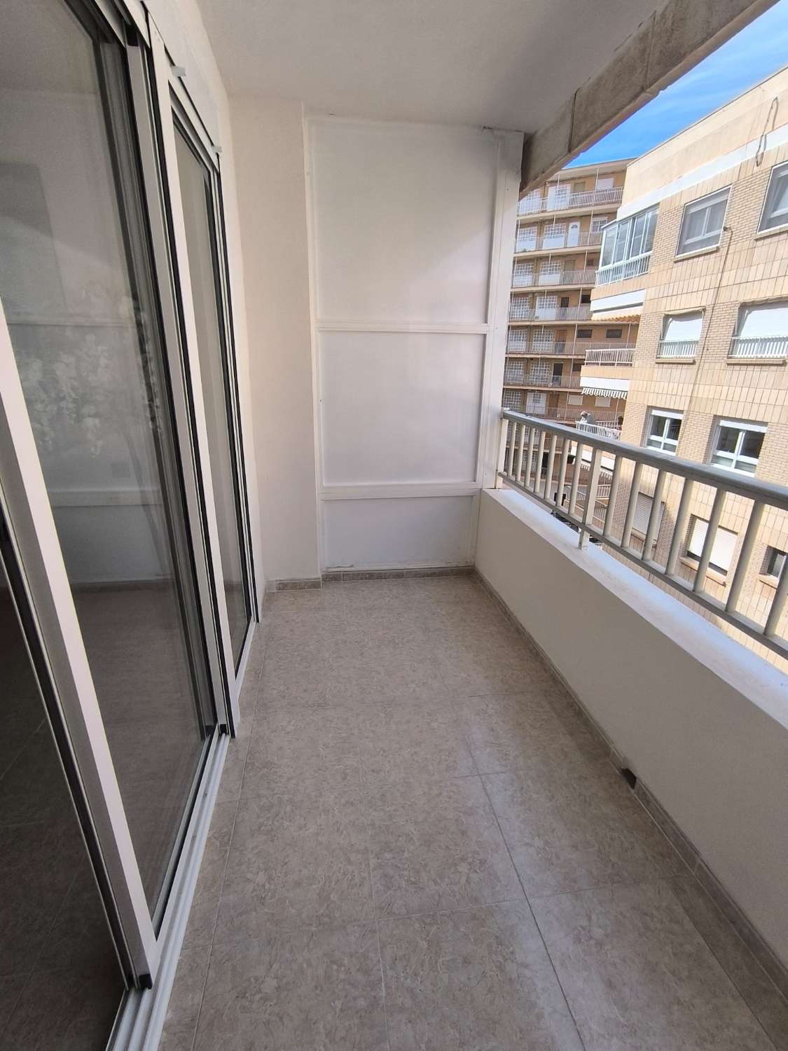 APPARTEMENT SPACIEUX À PLAYA DEL CURA – LUMINEUX ET À QUELQUES PAS DE LA MER