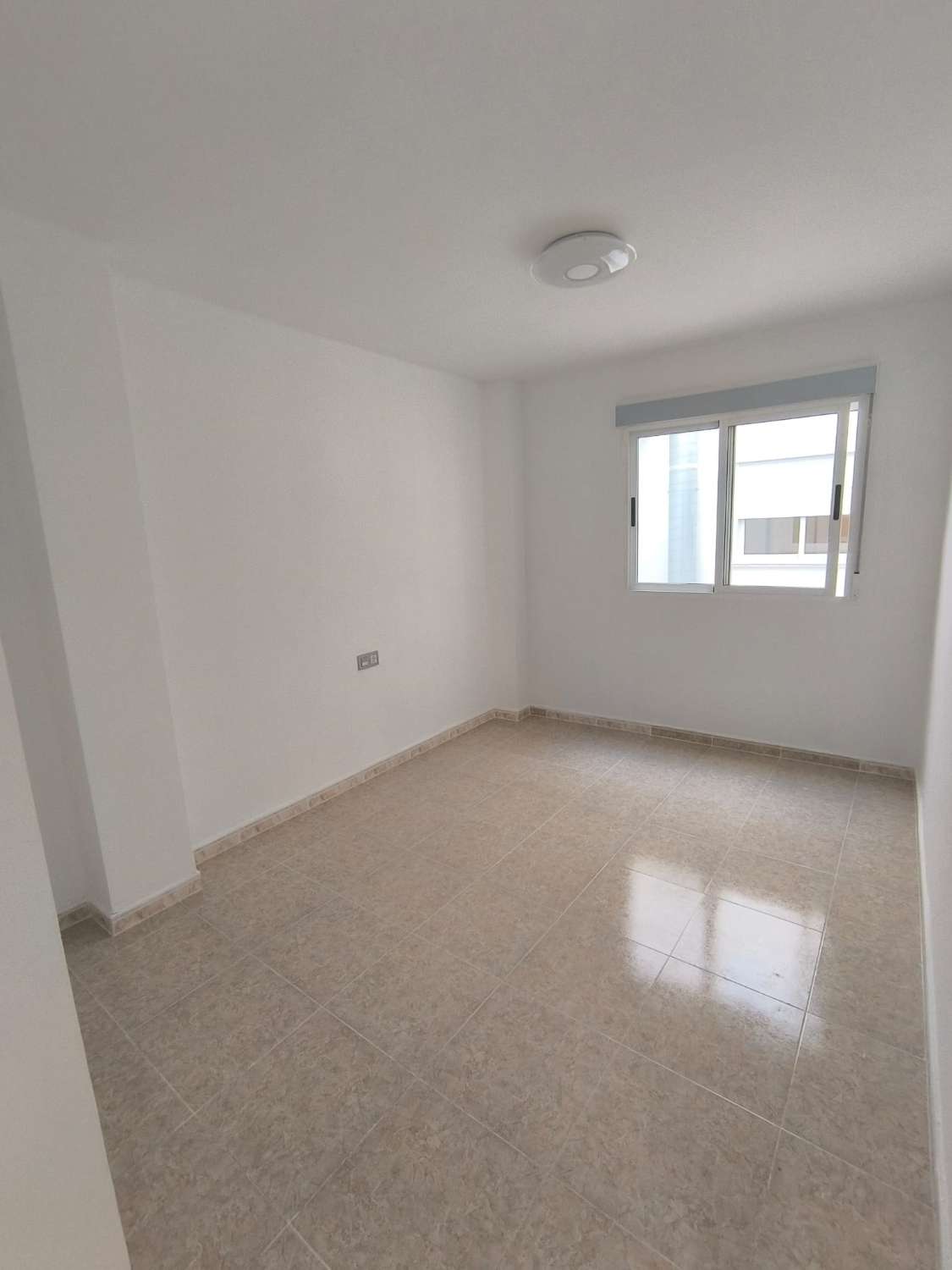APPARTEMENT SPACIEUX À PLAYA DEL CURA – LUMINEUX ET À QUELQUES PAS DE LA MER