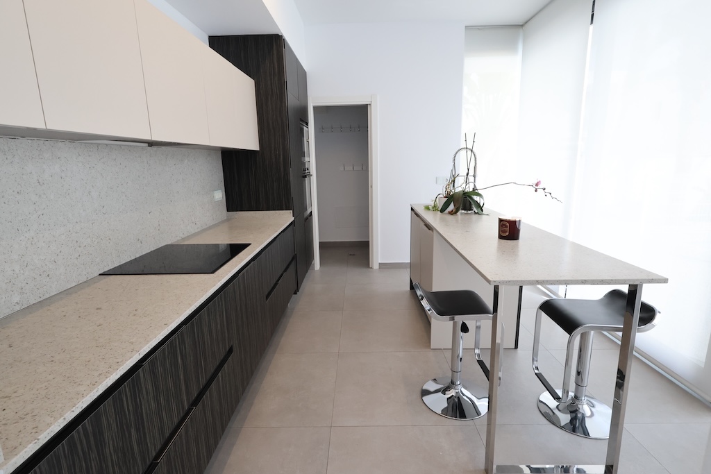 ESCLUSIVA VILLA DI DESIGN A CIUDAD QUESADA – RESIDENCIAL LAGUNA VILLAS II