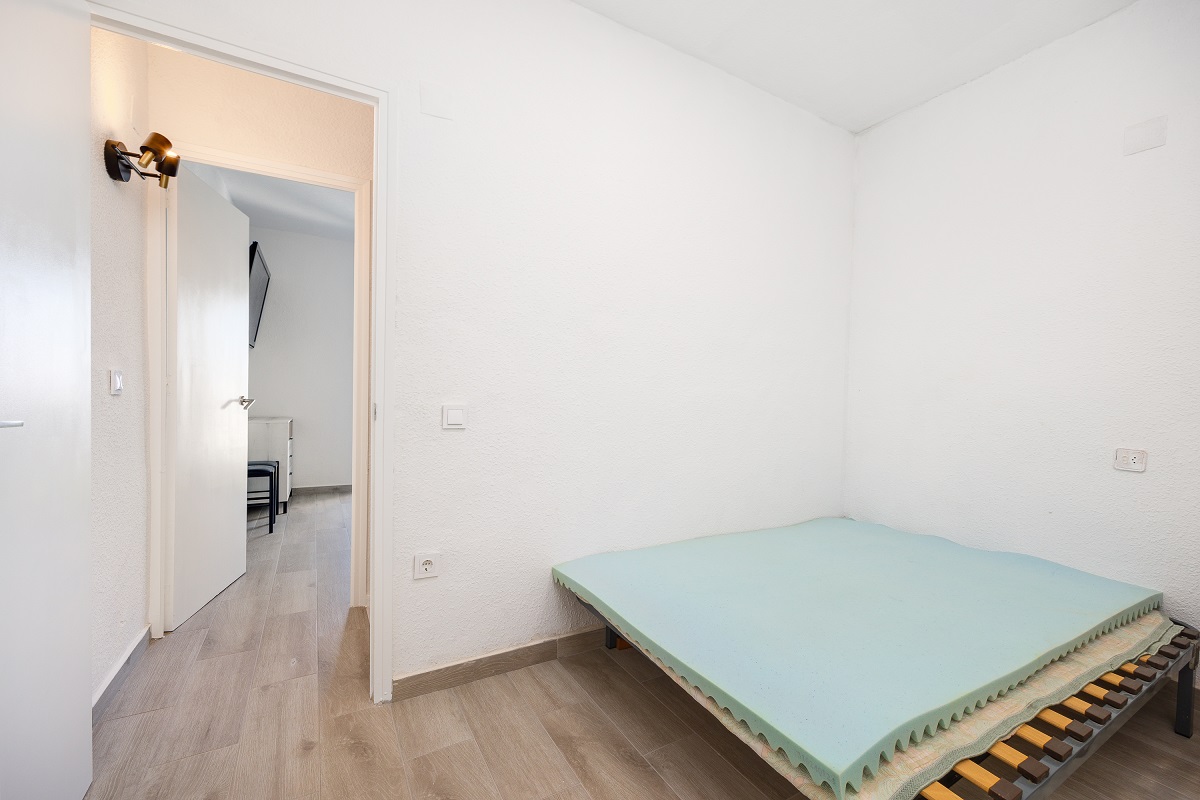 CHARMING DUPLEX WITH PRIVATE SOLARIUM IN TORREVIEJA
