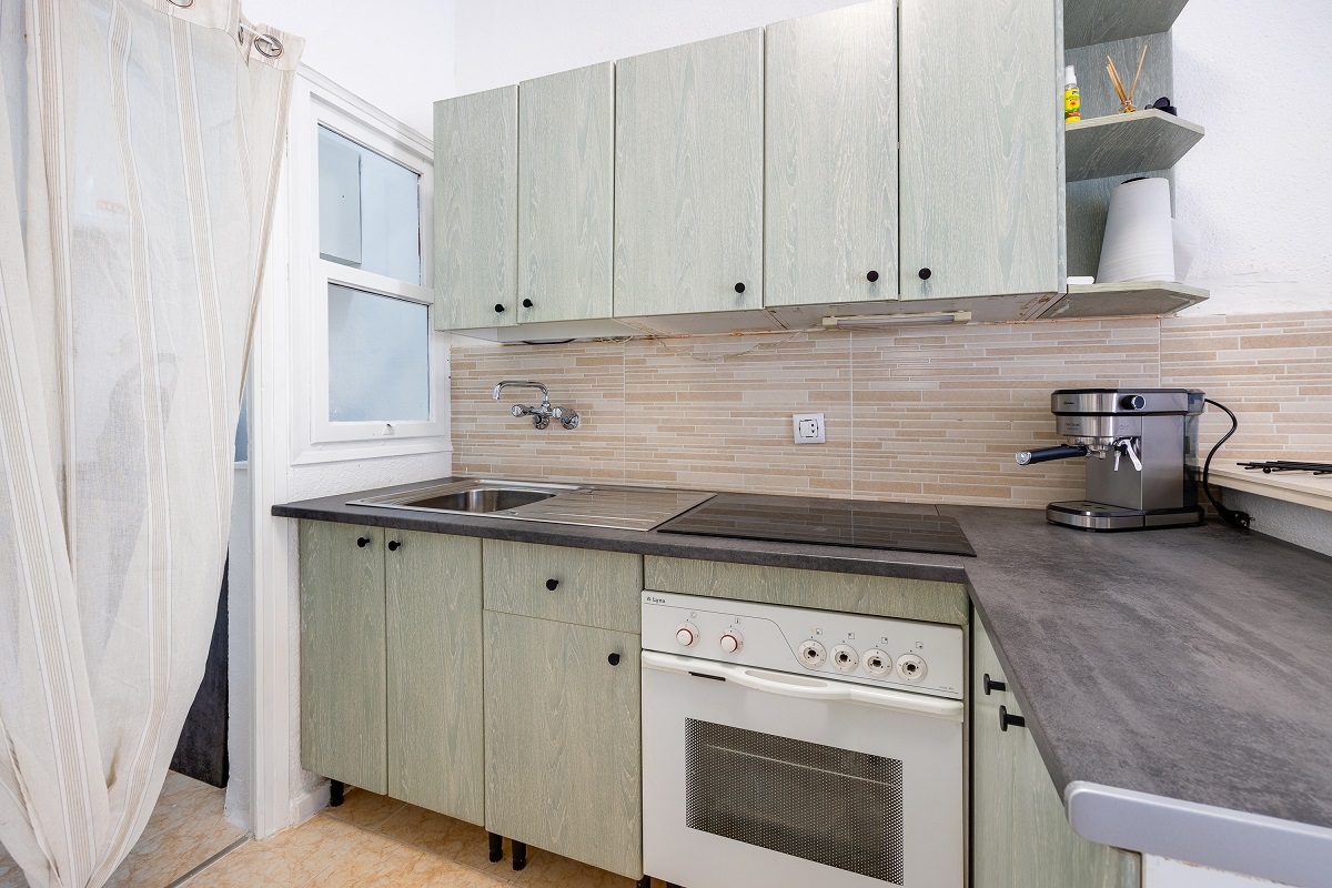 CHARMING DUPLEX WITH PRIVATE SOLARIUM IN TORREVIEJA