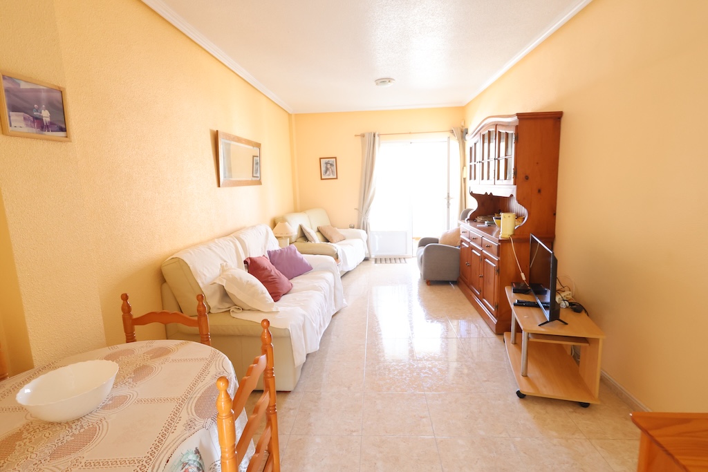 BUNGALOW AU DERNIER ÉTAGE AVEC SOLARIUM PRIVÉ ET PISCINE COMMUNE À LA REGIA