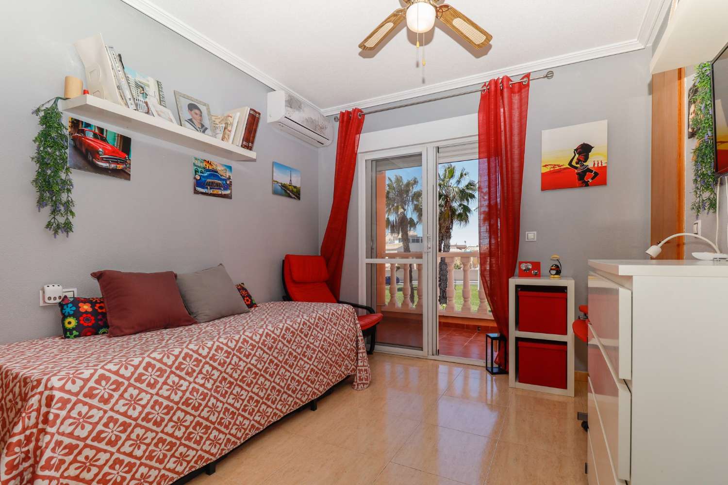 DÚPLEX DE 3 DORMITORIOS CON SOLÁRIUM PRIVADO Y TERRAZA EN RESIDENCIAL CON PISCINA