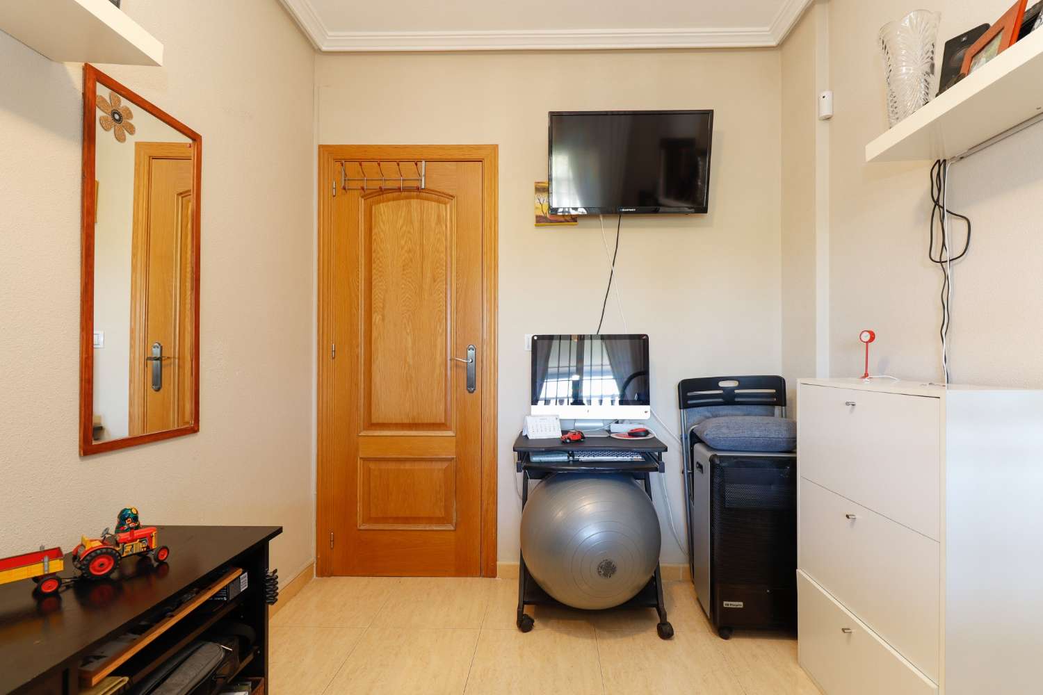 DÚPLEX DE 3 DORMITORIOS CON SOLÁRIUM PRIVADO Y TERRAZA EN RESIDENCIAL CON PISCINA