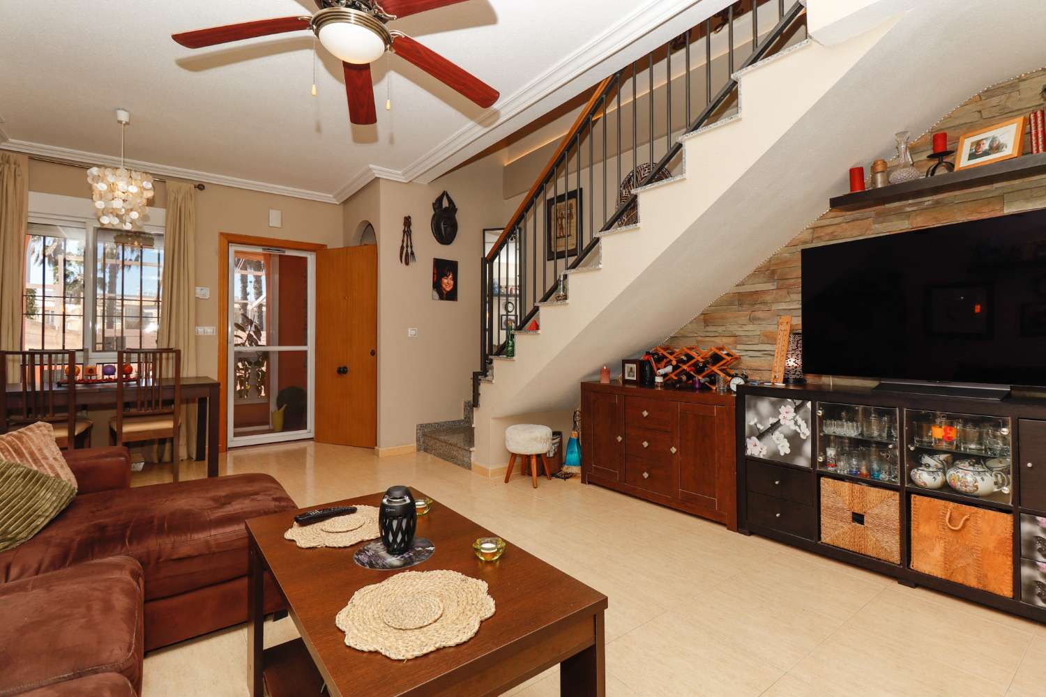 DÚPLEX DE 3 DORMITORIOS CON SOLÁRIUM PRIVADO Y TERRAZA EN RESIDENCIAL CON PISCINA
