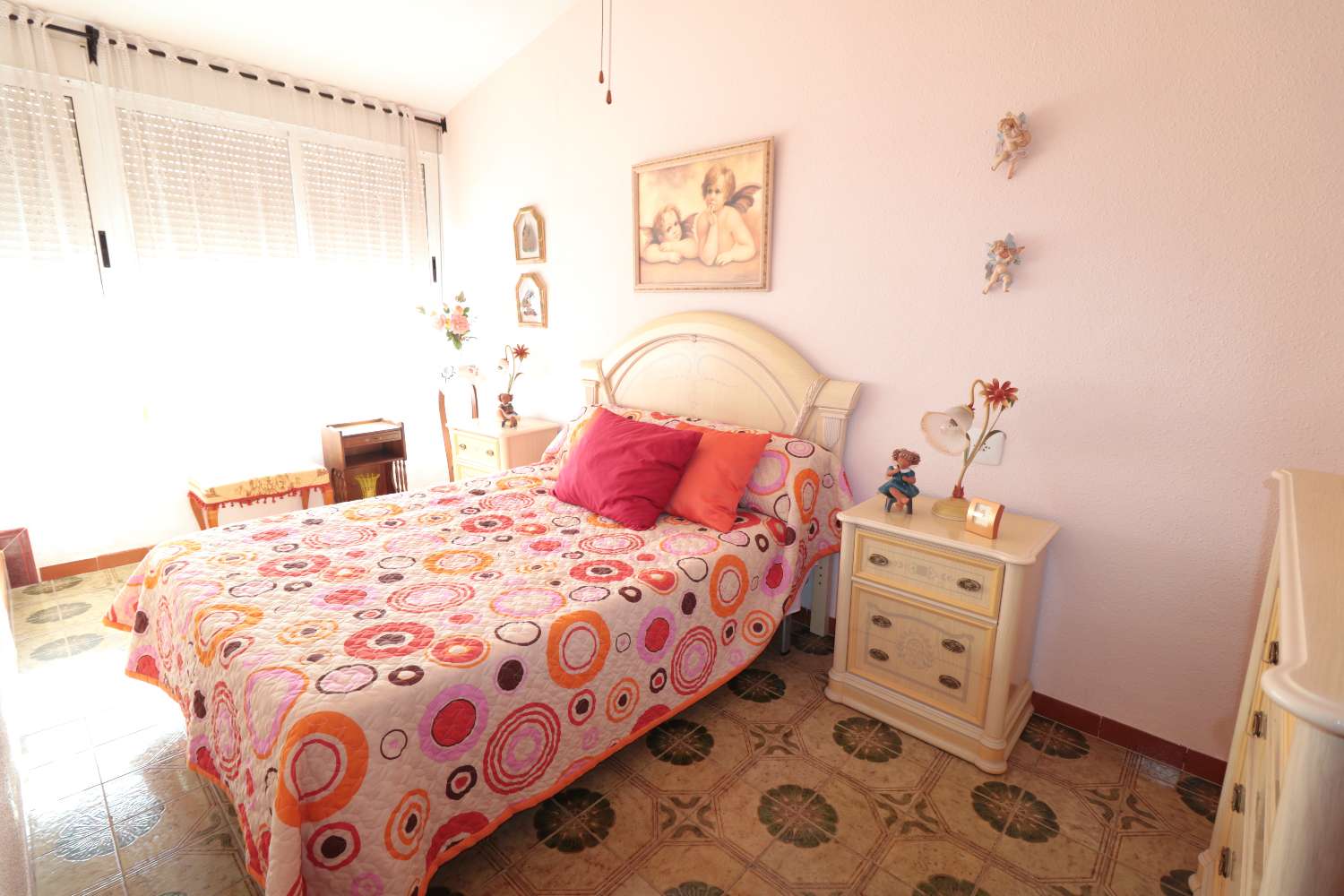 CORNER TOWNHOUSE 150 METERS FROM THE BEACH IN ACEQUIÓN – TORREVIEJA