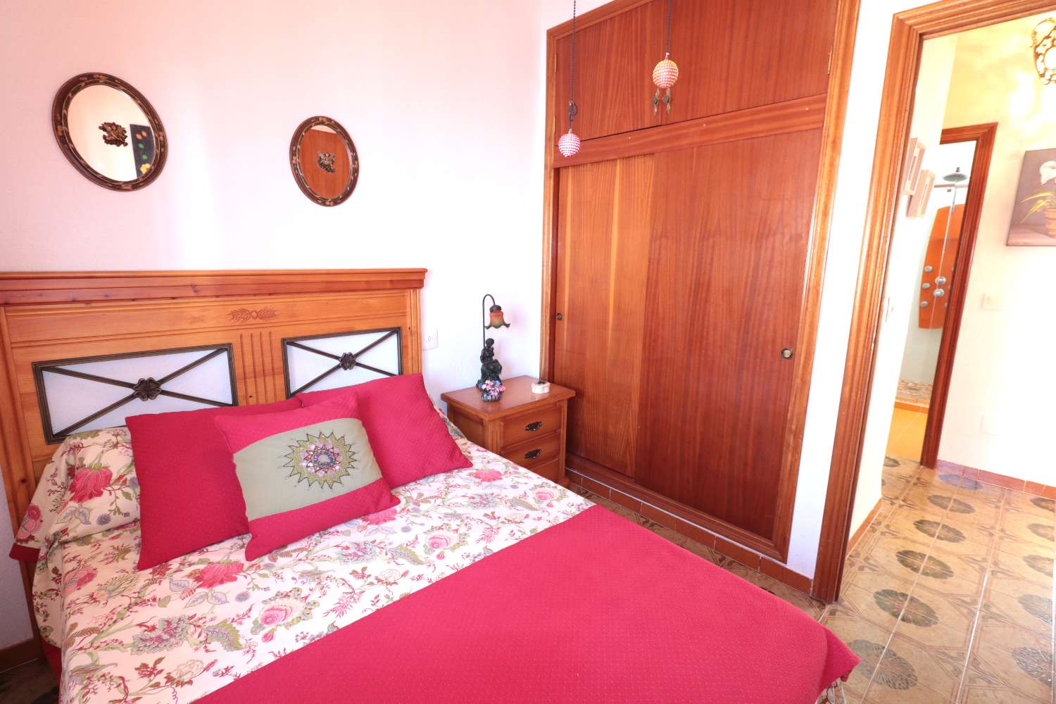 CORNER TOWNHOUSE 150 METERS FROM THE BEACH IN ACEQUIÓN – TORREVIEJA