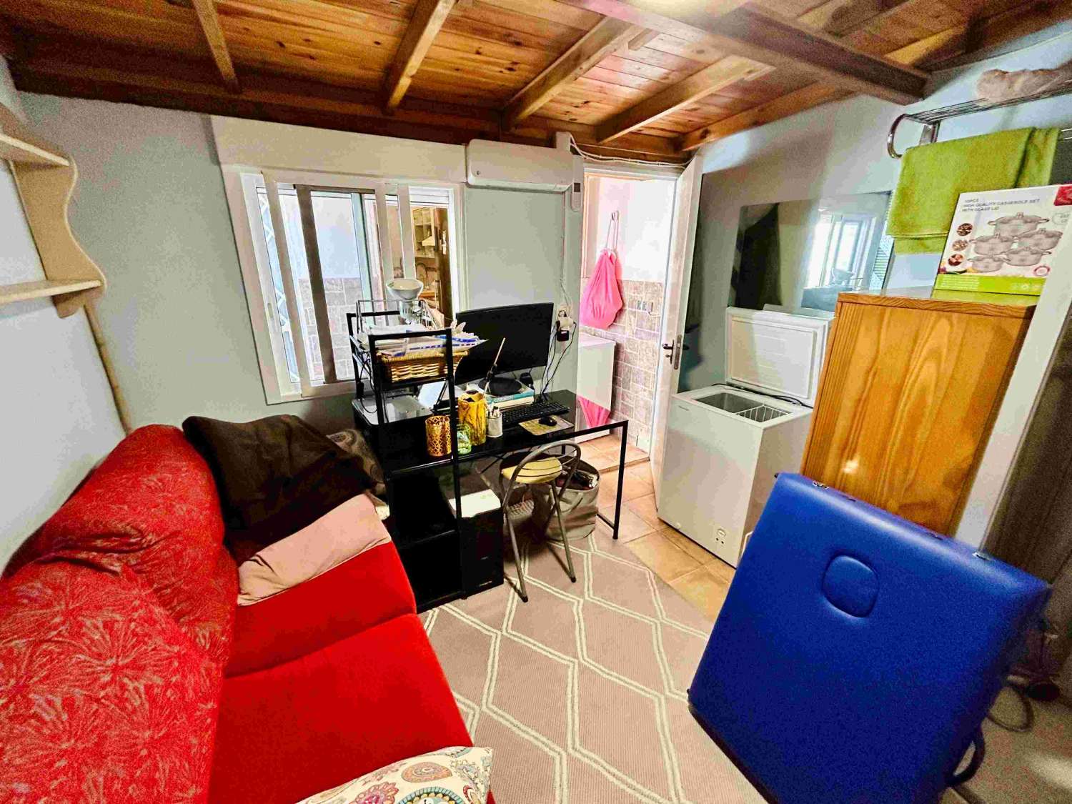 SPECTACULAR CORNER TOWNHOUSE WITH EVERYTHING YOU DREAM OF, STEPS FROM THE SEA