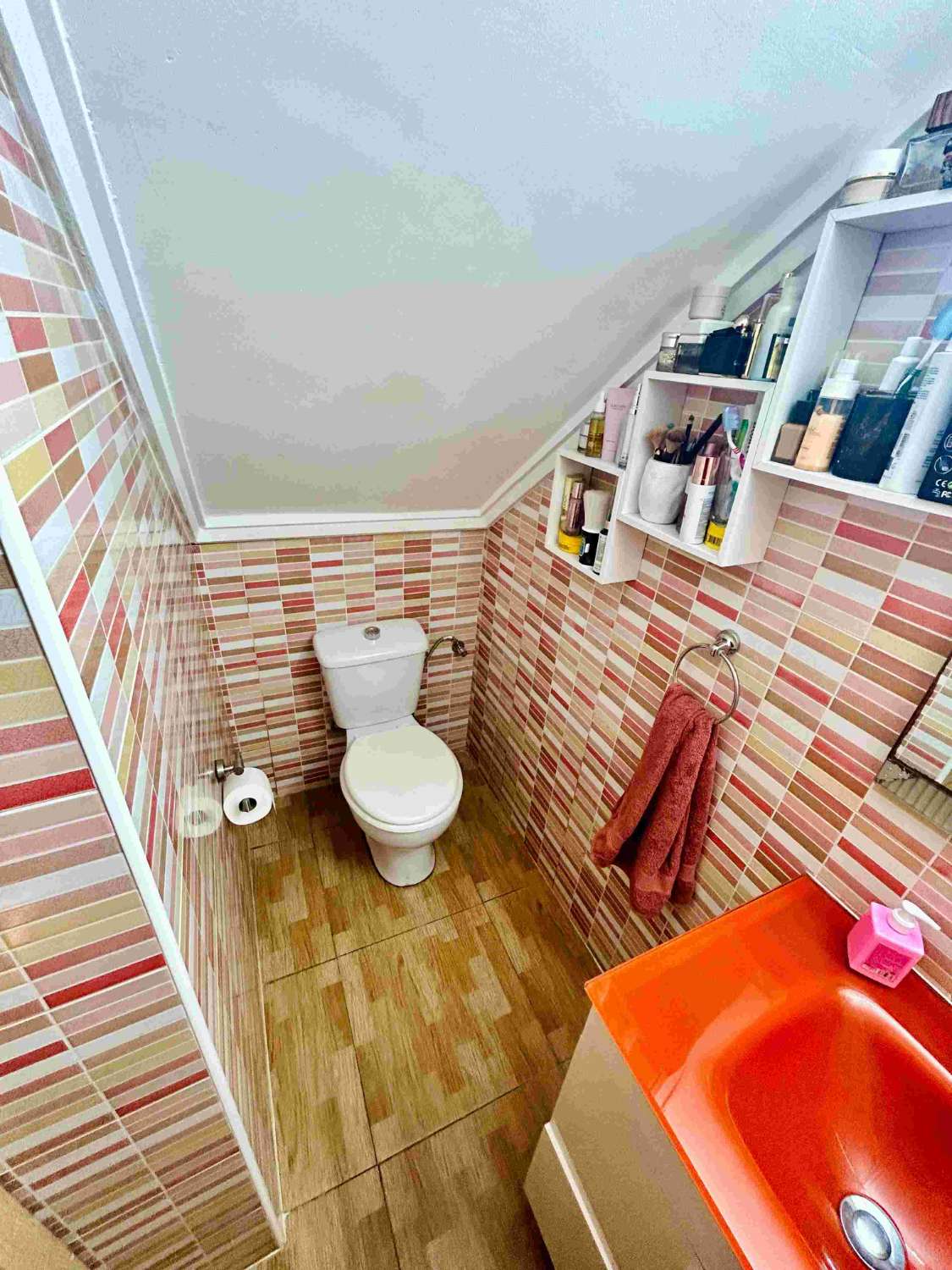 SPECTACULAR CORNER TOWNHOUSE WITH EVERYTHING YOU DREAM OF, STEPS FROM THE SEA