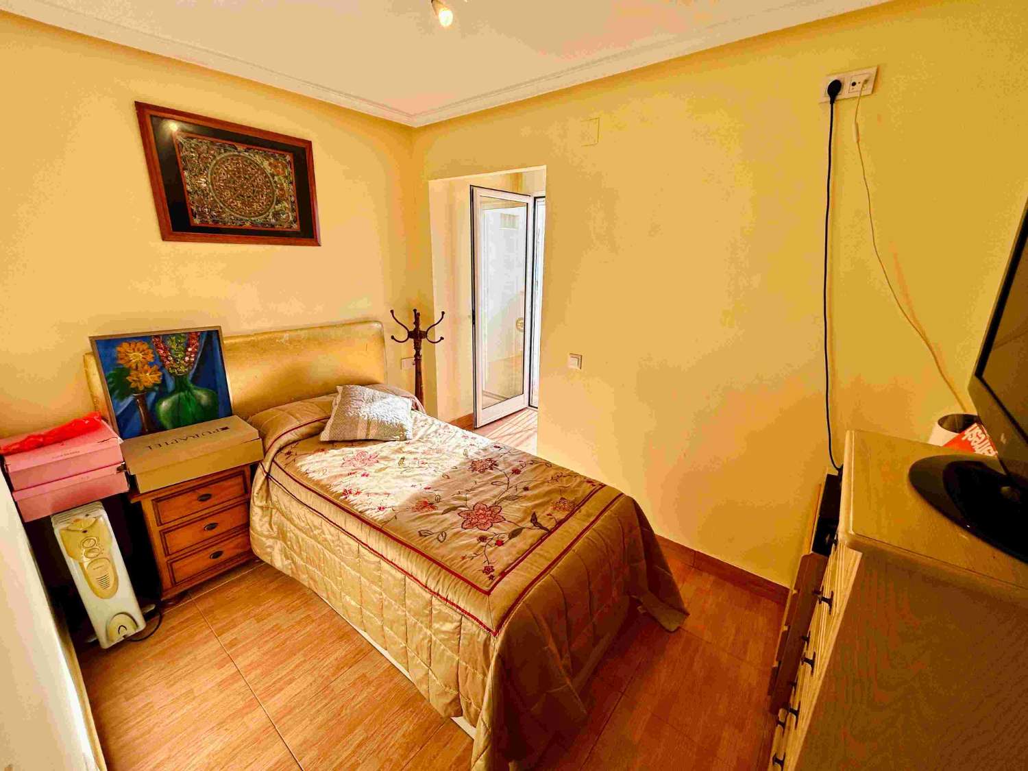 SPECTACULAR CORNER TOWNHOUSE WITH EVERYTHING YOU DREAM OF, STEPS FROM THE SEA