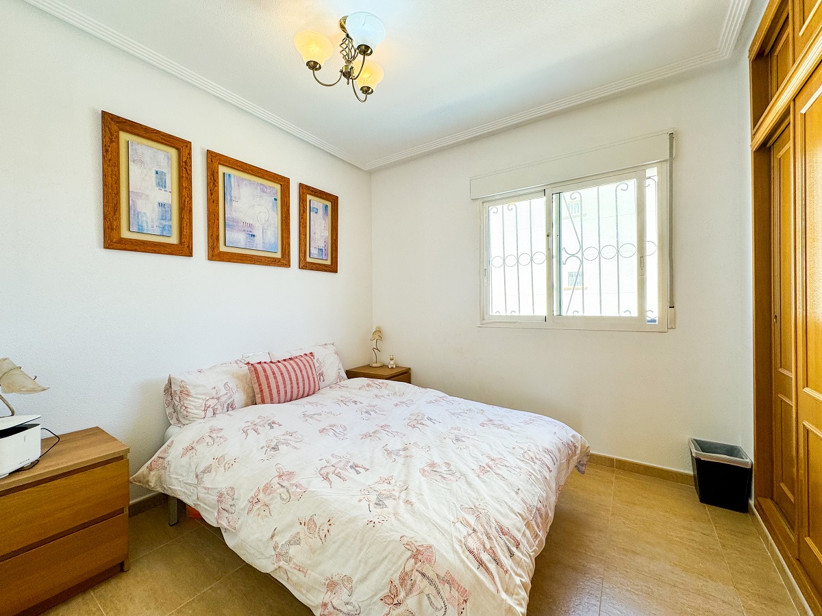 SPECTACULAR VILLA WITH PRIVATE POOL IN PUNTA PRIMA – COMFORT, SPACE AND EXCEPTIONAL LOCATION ON THE COSTA BLANCA