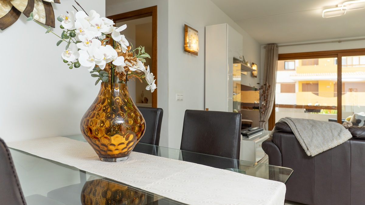 APARTAMENTO CON TERRAZA Y VISTAS A LA PISCINA EN RESIDENCIAL DE LUJO “LA ENTRADA”, PUNTA PRIMA