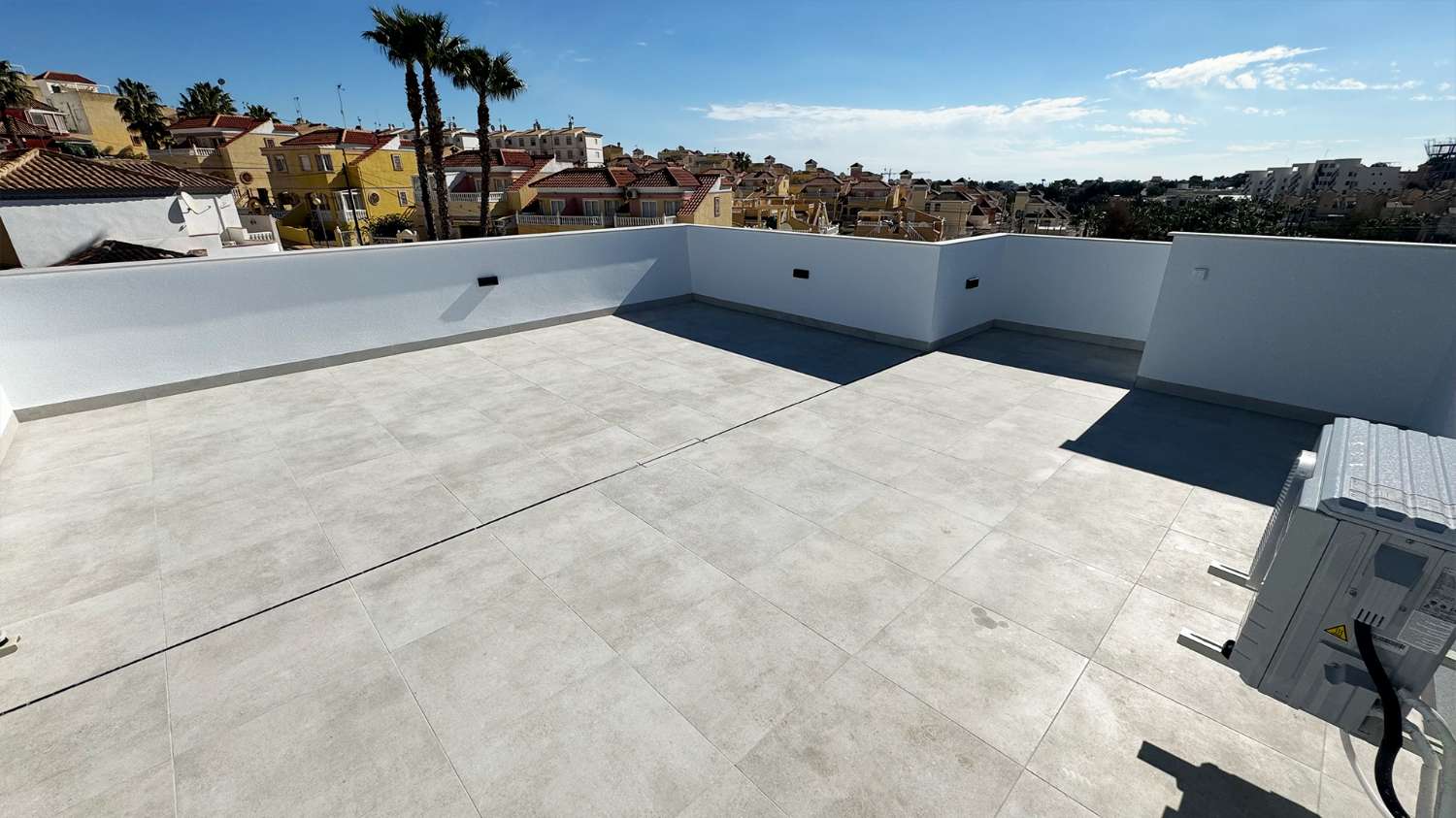 KEY ON THE COSTA BLANCA: MODERN VILLA FOR SALE DIRECT FROM THE DEVELOPER – NO COMMISSIONS!