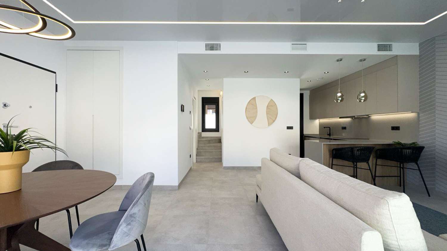 KEY ON THE COSTA BLANCA: MODERN VILLA FOR SALE DIRECT FROM THE DEVELOPER – NO COMMISSIONS!