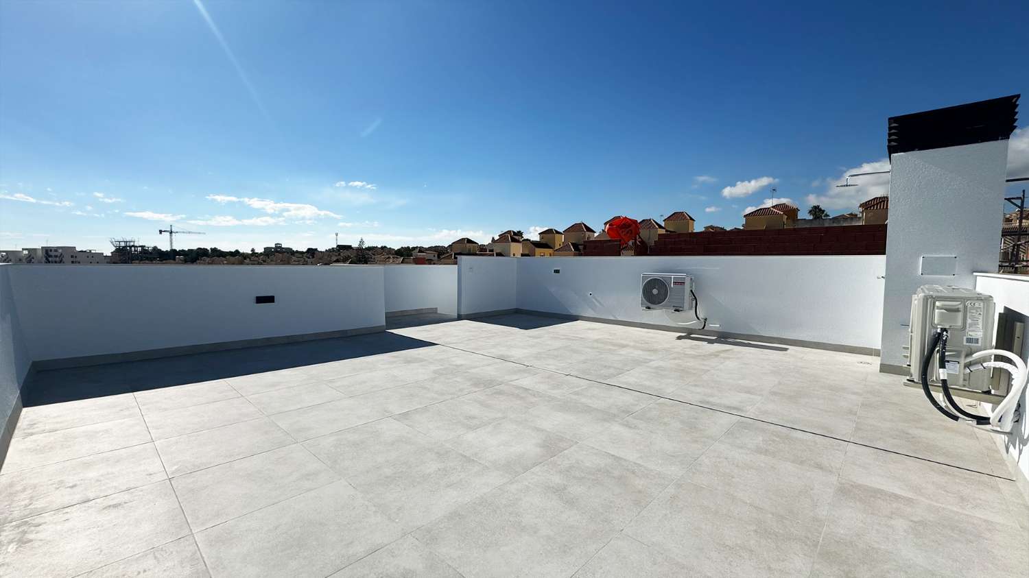 KEY ON THE COSTA BLANCA: MODERN VILLA FOR SALE DIRECT FROM THE DEVELOPER – NO COMMISSIONS!