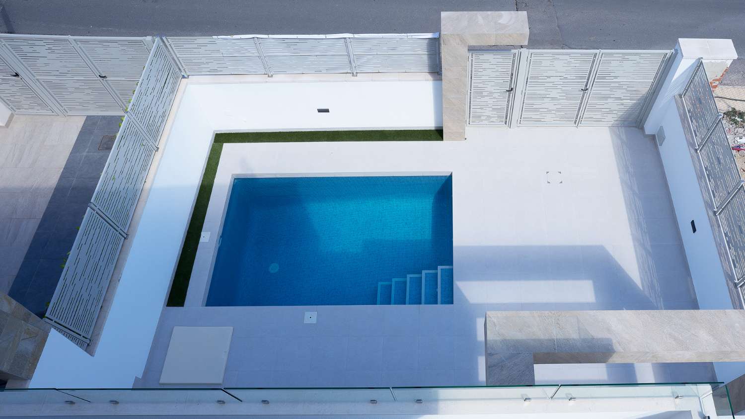 KEY ON THE COSTA BLANCA: MODERN VILLA FOR SALE DIRECT FROM THE DEVELOPER – NO COMMISSIONS!