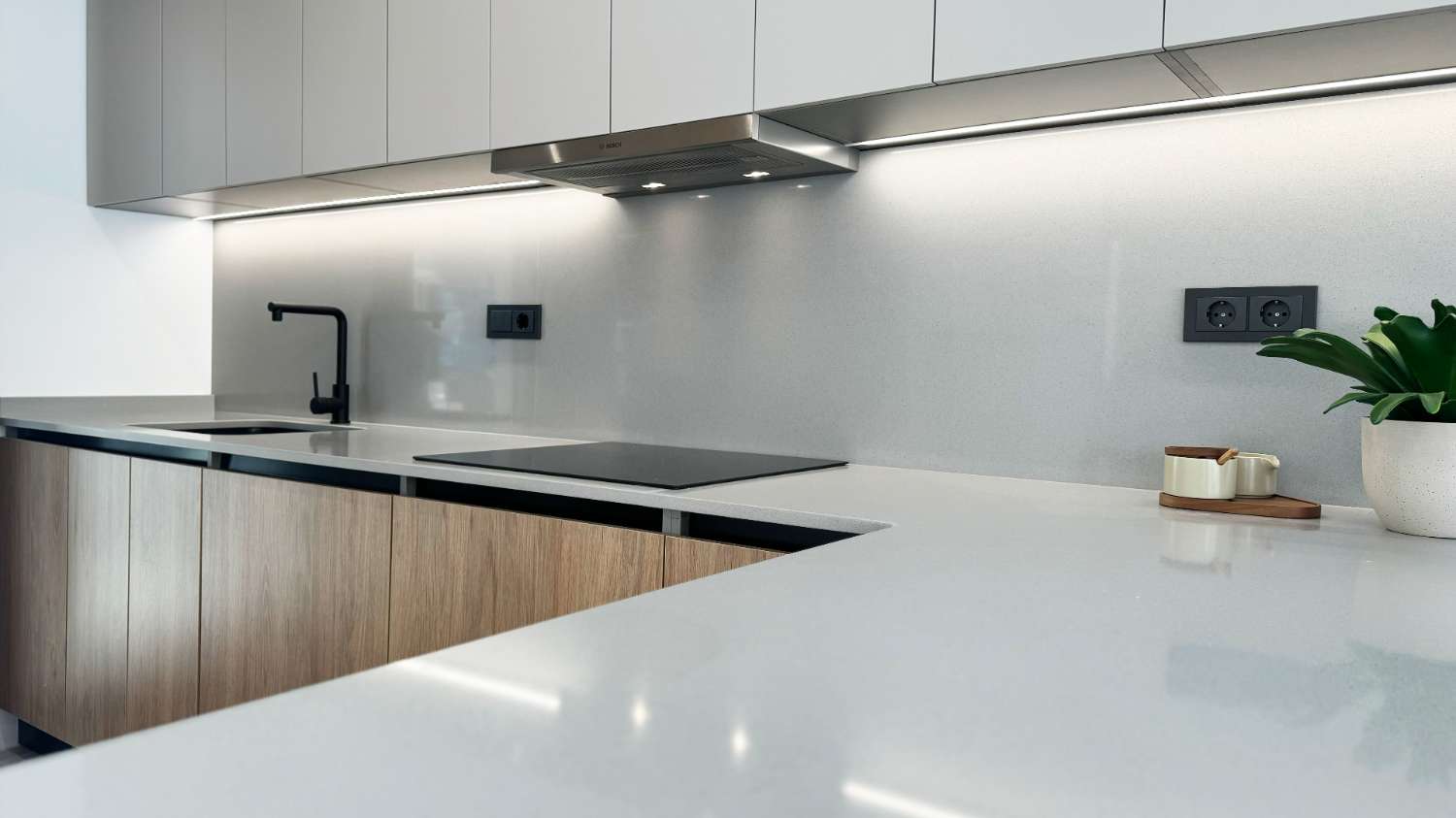 KEY ON THE COSTA BLANCA: MODERN VILLA FOR SALE DIRECT FROM THE DEVELOPER – NO COMMISSIONS!