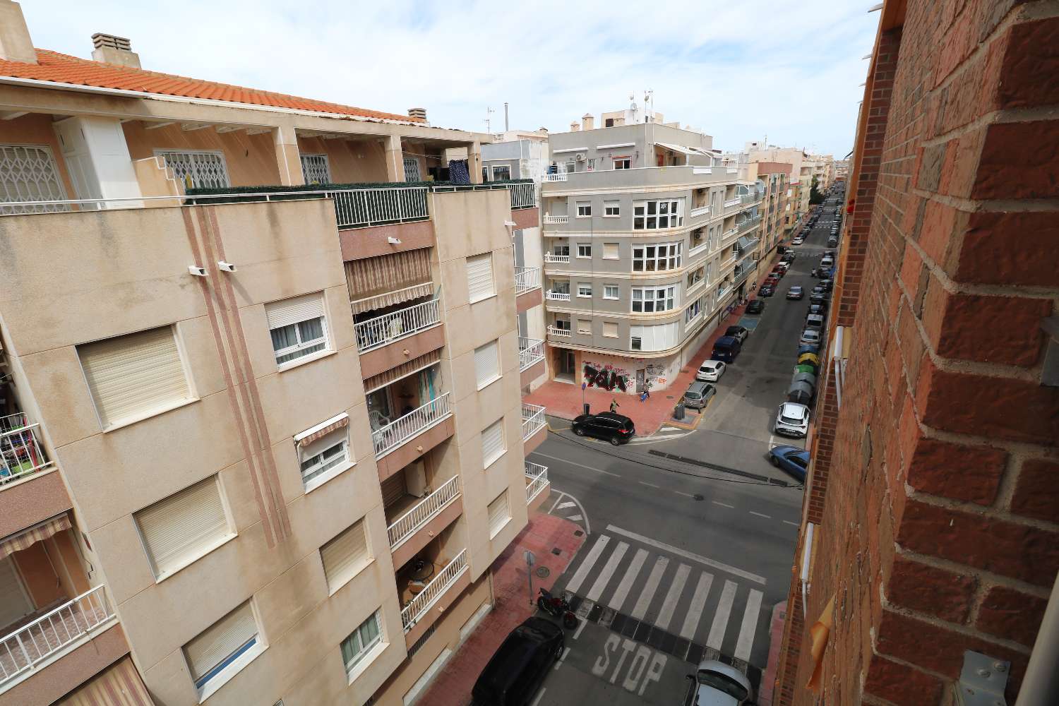 RENOVIERTES PENTHOUSE 150 METER VON PLAYA DEL CURA IN TORREVIEJA ENTFERNT