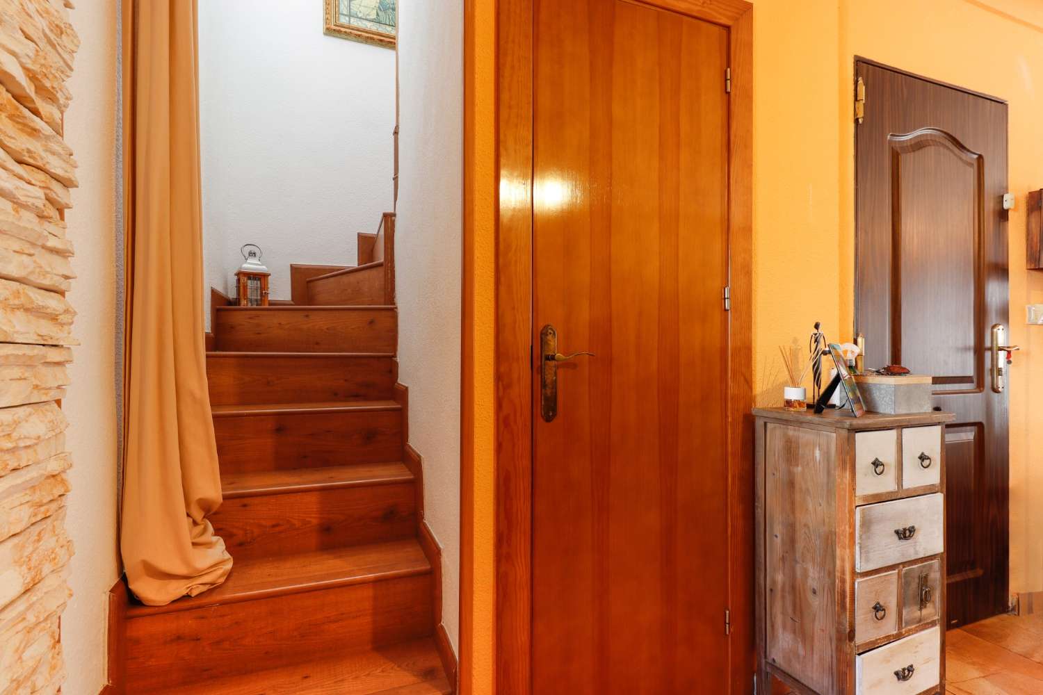 CHARMERENDE DUPLEX MED PRIVAT HAVE OG JACUZZI I RESIDENCIAL CALAS BLANCAS – TORREVIEJA