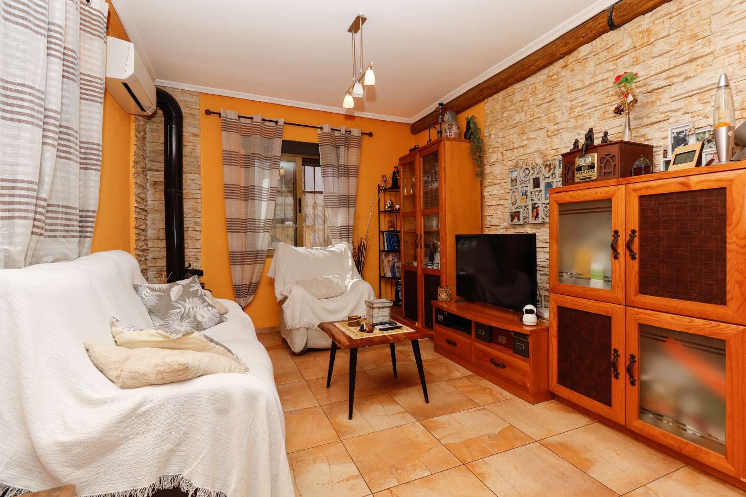 CHARMERENDE DUPLEX MED PRIVAT HAVE OG JACUZZI I RESIDENCIAL CALAS BLANCAS – TORREVIEJA
