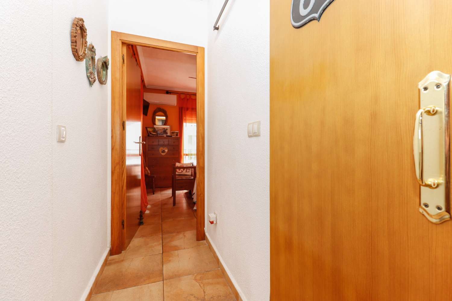 CHARMERENDE DUPLEX MED PRIVAT HAVE OG JACUZZI I RESIDENCIAL CALAS BLANCAS – TORREVIEJA