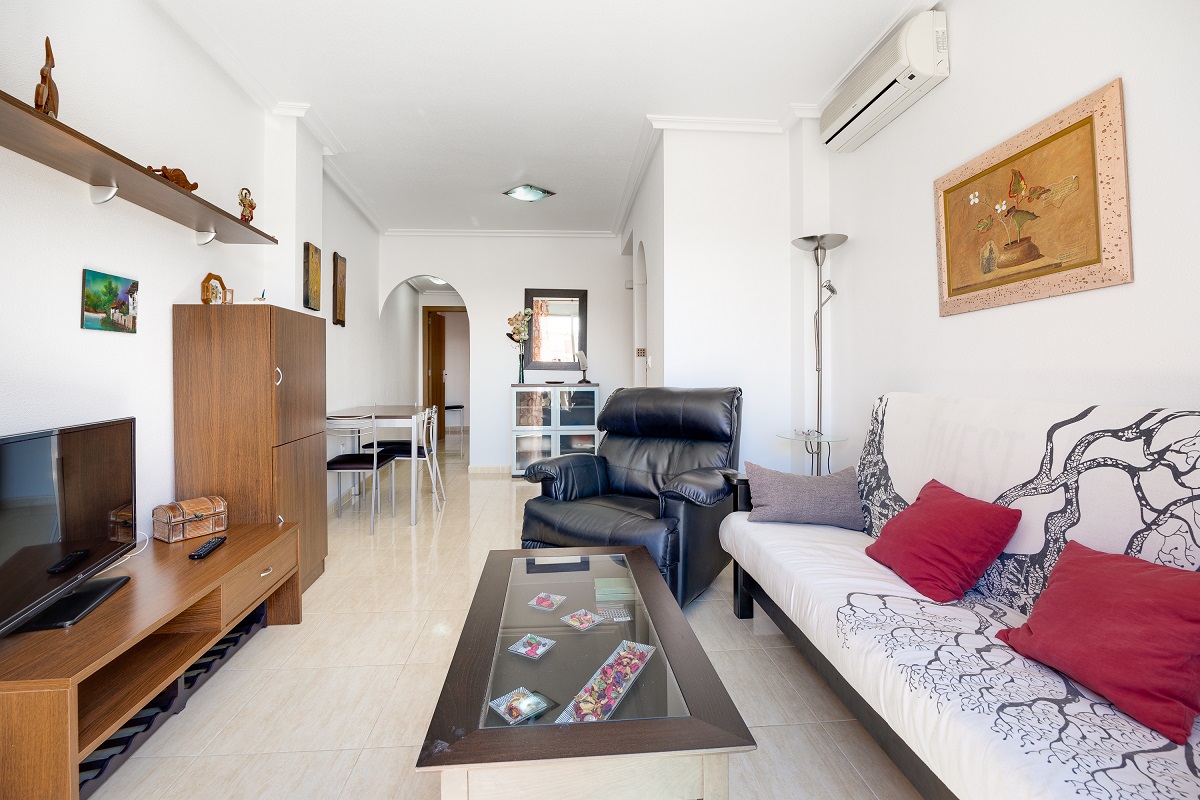 ATTICO LUMINOSO A 300 METRI DAL MARE A TORREVIEJA - GODITI L'AUTENTICO STILE DI VITA MEDITERRANEO